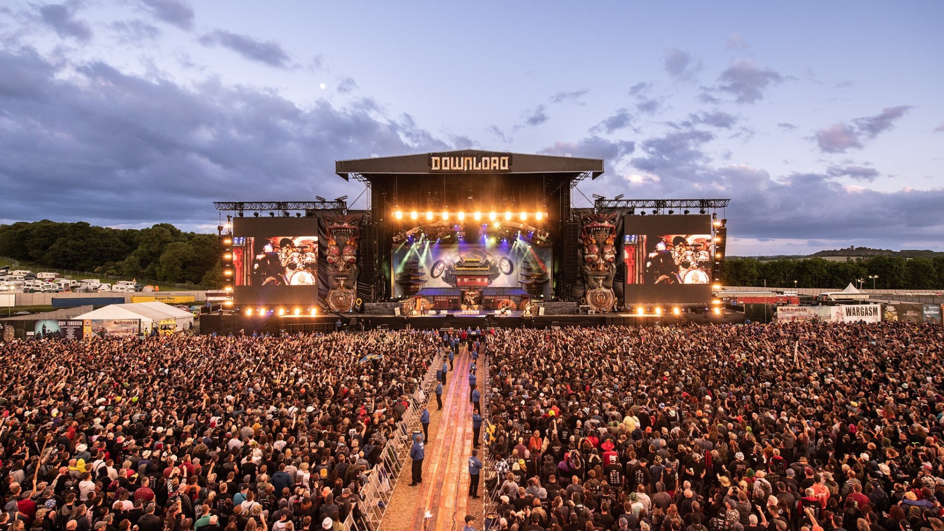 Apologies Issued by Download Festival Organizer for Extensive Travel Delays