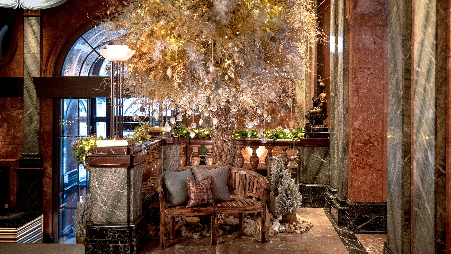 Mandarin Oriental Hyde Park, London Enchanting Christmas