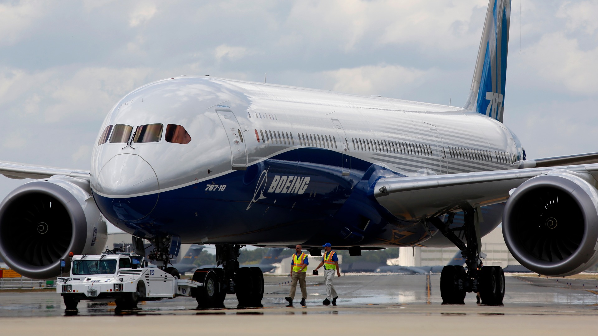 Newly Discovered Issue Impacts Near-Term 787 Deliveries, Boeing Reveals