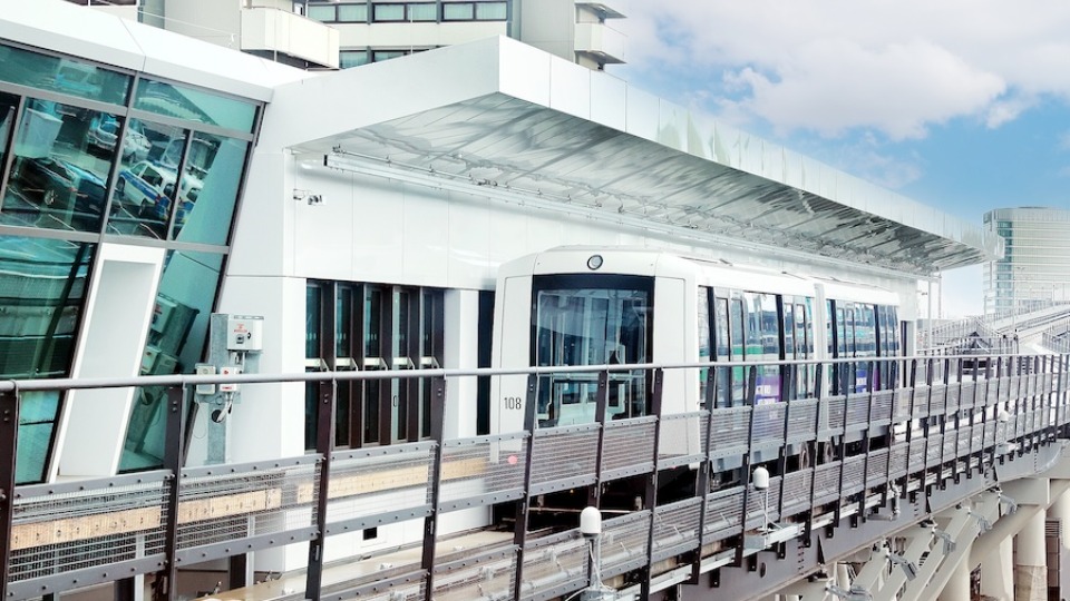 Frankfurt Airport Suspends New Sky Line System