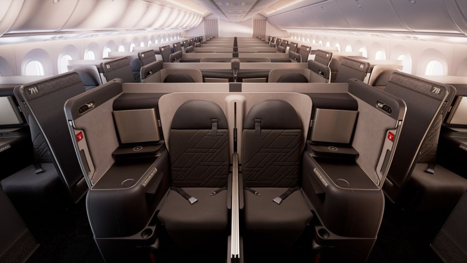 Korean Air's Boeing 787-10 Begins Operations with New Prestige Class Seats