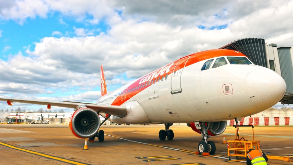  London Gatwick Trials Smart Stand Technology to Revolutionize Aircraft Turns