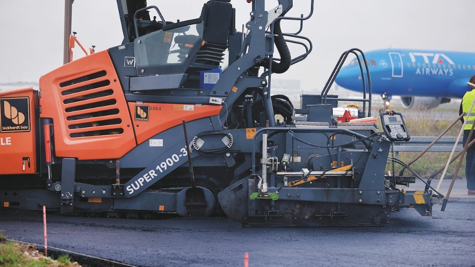 Fraport Trials Innovative Cashew-Based Sustainable Asphalt at Frankfurt Airport