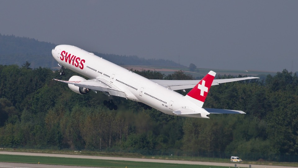 SWISS Flight LX1885 Makes Emergency Landing at Graz Airport