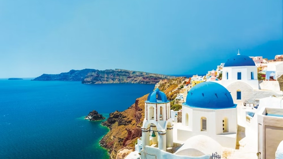 Jet2 Adds Santorini and Preveza From Leeds